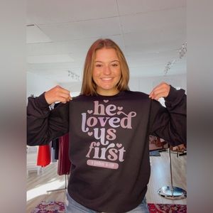 ✨GRAPHIC SWEATSHIRT✨